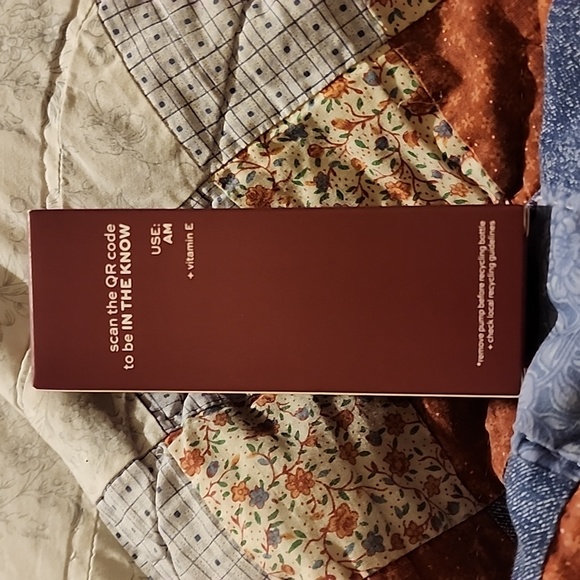 ITK In the Know Broad Spectrum SPF Sunscreen Setting Mist - Picture 3 of 4